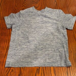 Hanna Andersson stretchy UV moisture wicking shirt size 5